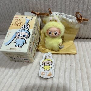 “F” Pin For Love Series(A-M)yellow Labubu.PopMart.New. Box opened to verify.